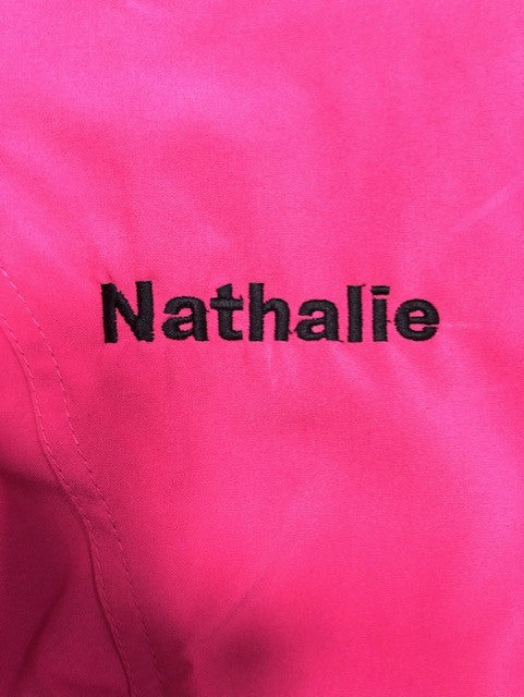 Zorgtuniek Infinity 2625A in fuchsia met de naam Nathalie maat M